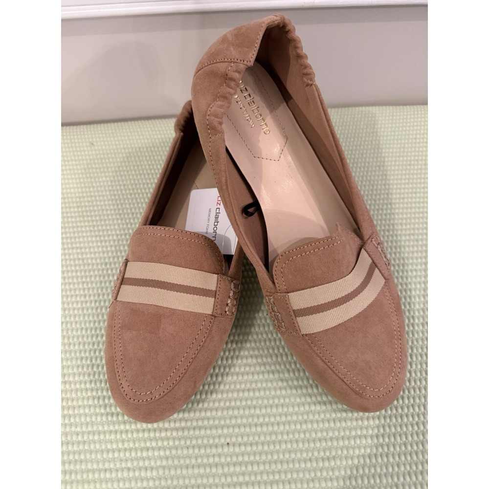 Liz Claiborne‎ NWT Memory Foam Tan With Strip Loafer 7M Classic Preppy Work